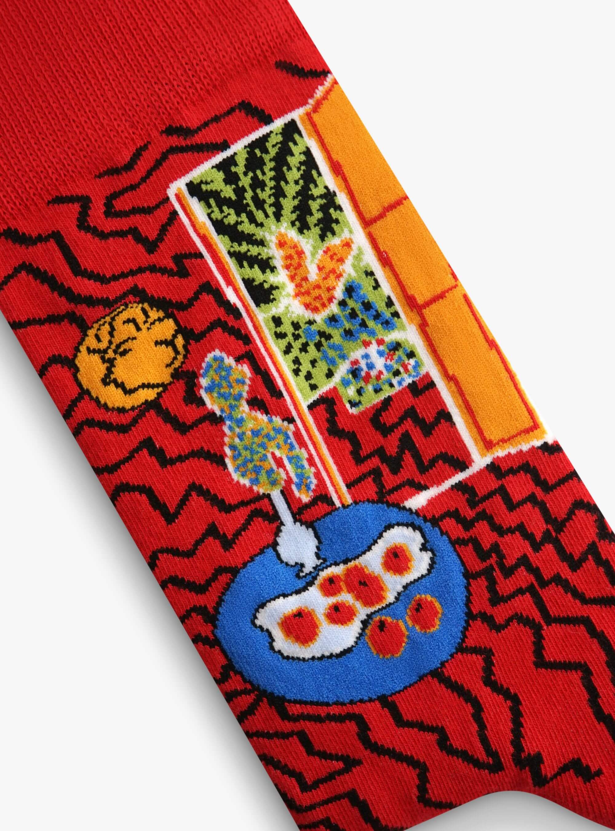 Rood interieur, stilleven op een blauwe tafel